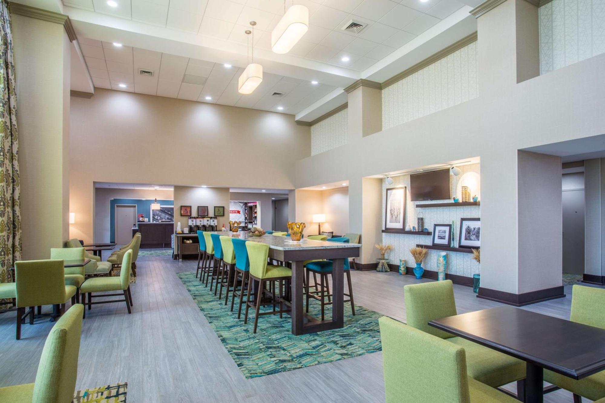 Hampton Inn & Suites Yonkers - Westchester Exterior foto