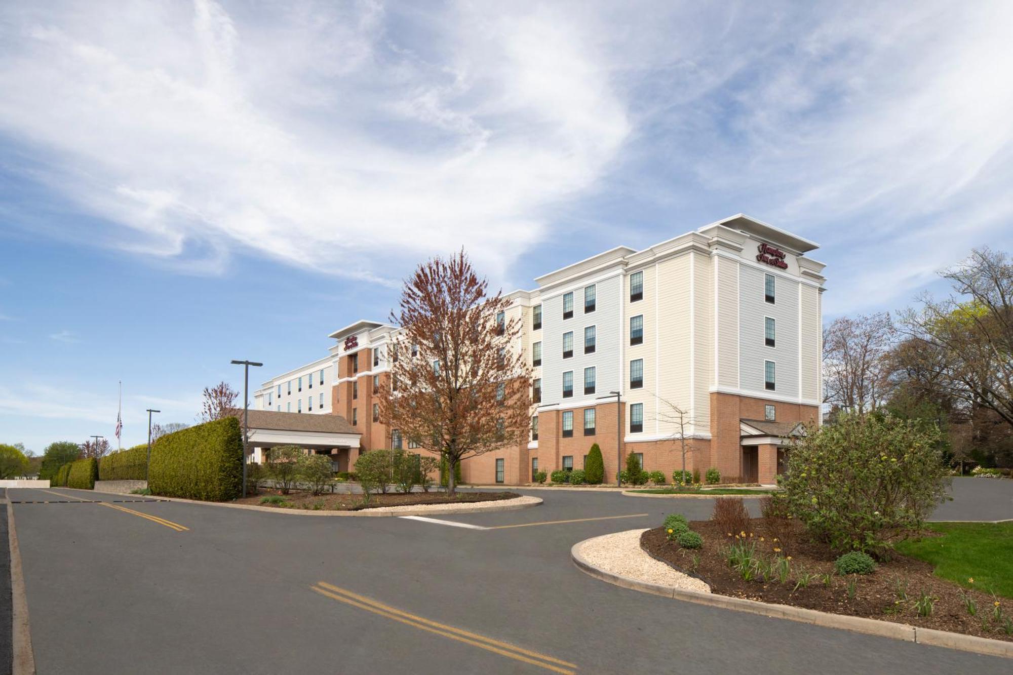 Hampton Inn & Suites Yonkers - Westchester Exterior foto
